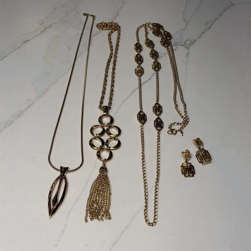 4 Gold Trifari & Monet Long Necklaces Earrings Vintage 60s - 80s Chunky Pendant